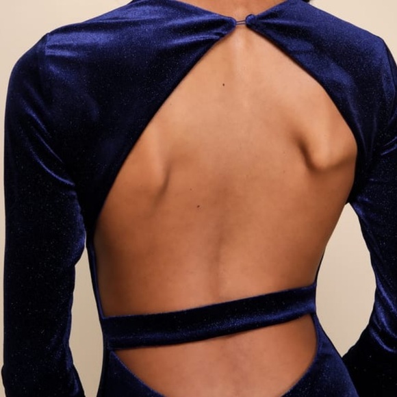 Sparkly Backless Long Sleeve Dress - Picture 3 of 12